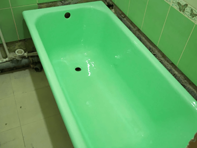 Цветная эмаль для ванны, зеленый оттенок.